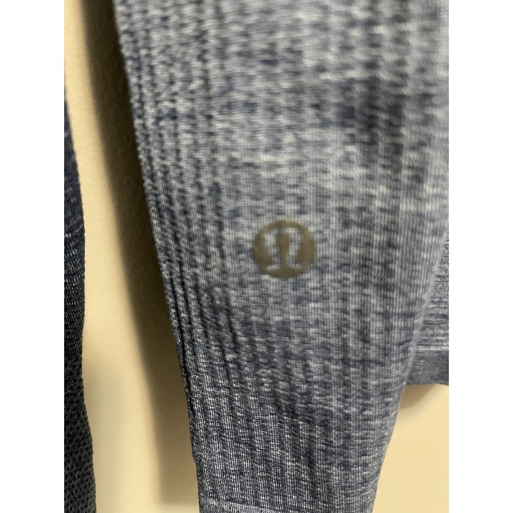 Lululemon Blue Iron Man shirt Men's Size Large Half Zip Long Sleeve Performance - Picture 4 of 4